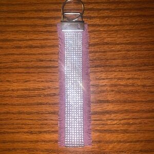 ✨Fashionable wristlet/keychain✨